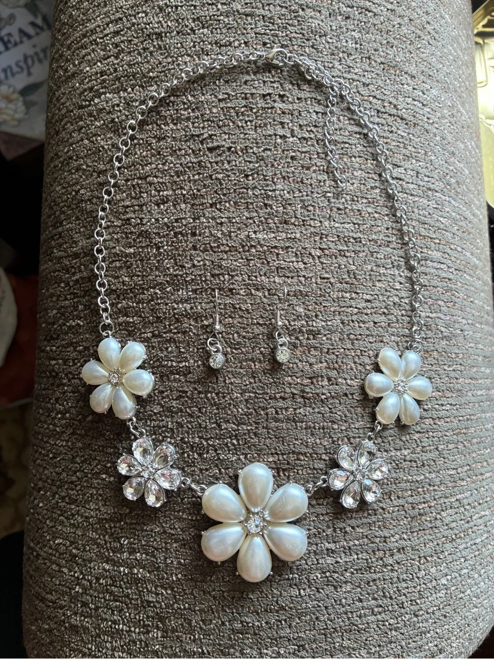 Pearl Flower Pendant Necklace with Matching Earrings - White